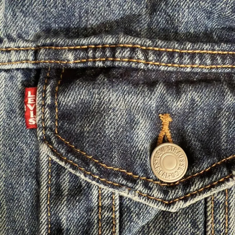 Levis levi sleeveless
